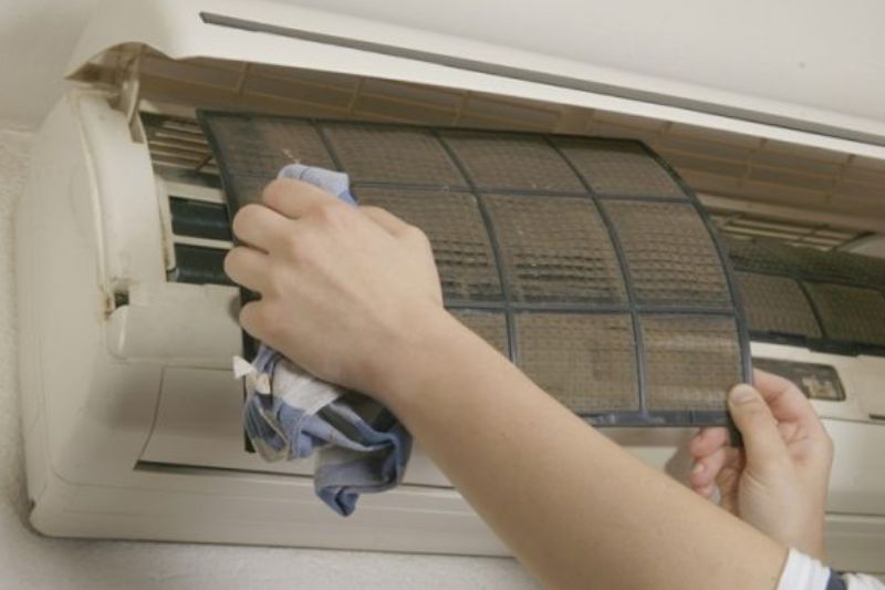 Khắc Phục Máy Lạnh Aqua Không Mát Hiệu Quả Ngay Tại Nhà