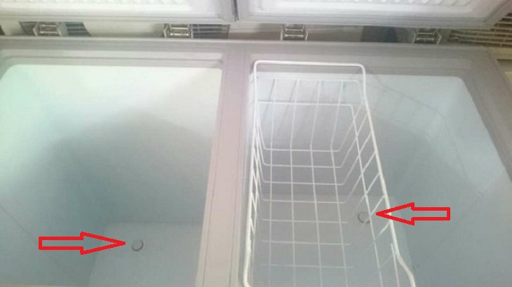 Lỗ thoát nước tủ đông Aqua 